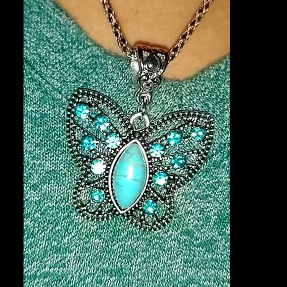 Turquoise Set of 3: Pendant Necklace, Earring, Bracelet Set - Picture 6 of 9